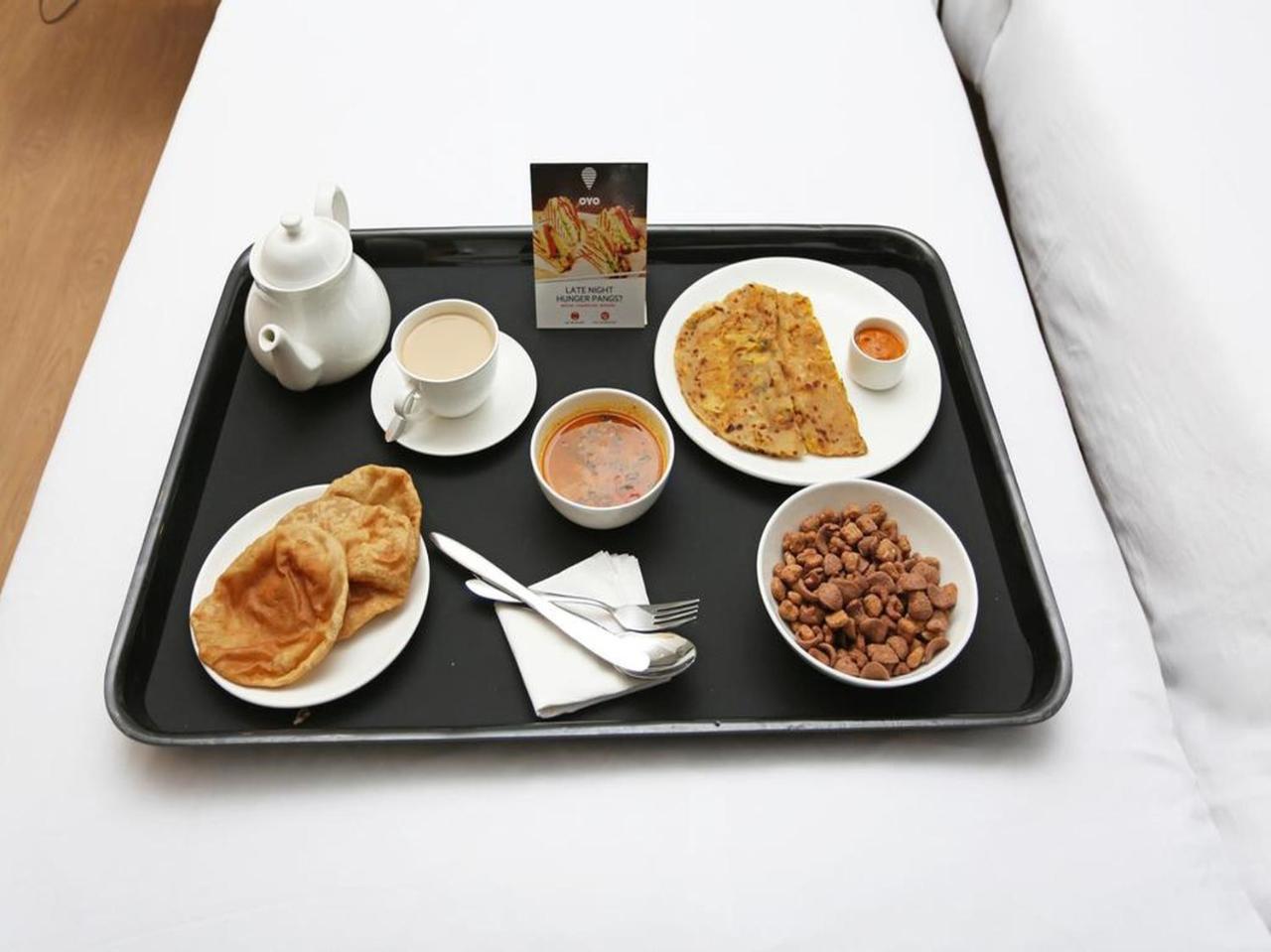 Oyo 2705 Hotel Preet Palace New Delhi Buitenkant foto